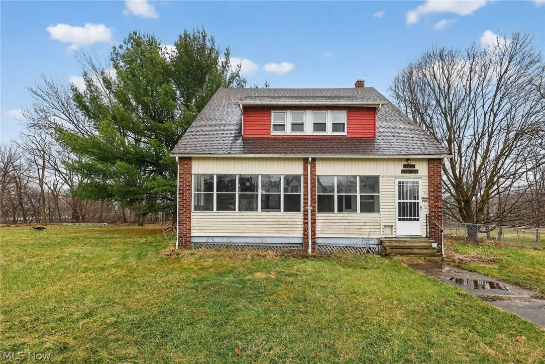 788 Caledonia Street, Youngstown, OH 44502 - #1