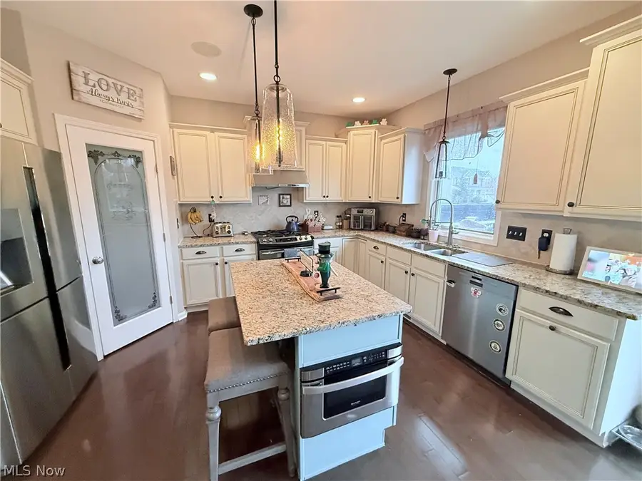 23201 Lakeridge Way, Columbia Station, OH 44028 - #3