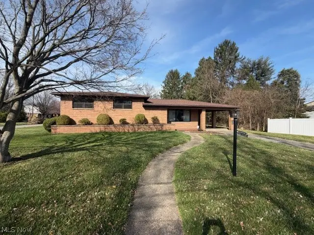 119 E 5th Street, Williamstown, WV 26187 - #2