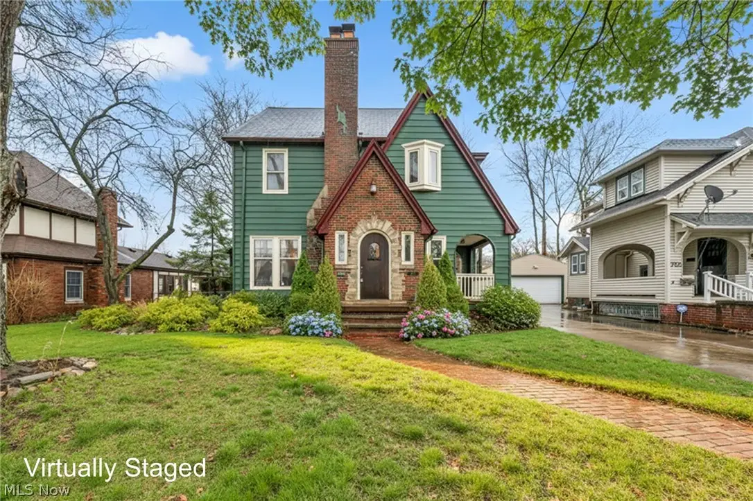 708 Park Avenue, Elyria, OH 44035 - #1