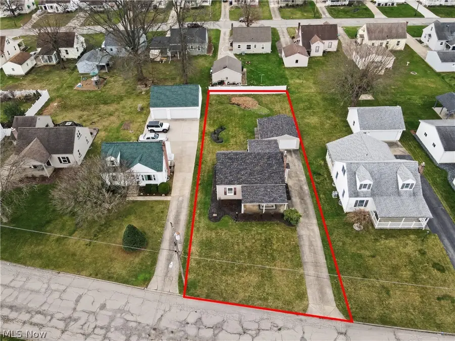 226 Helena Drive, Struthers, OH 44471 - #2