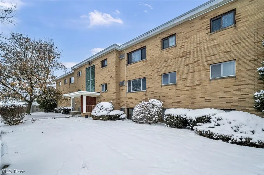 5200 Royalton Road #D-8, North Royalton, OH 44133 - #2