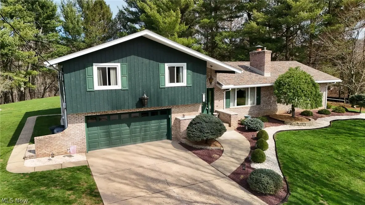 268 Kingsview Drive, Weirton, WV 26062 - #1