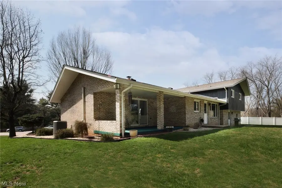 268 Kingsview Drive, Weirton, WV 26062 - #3