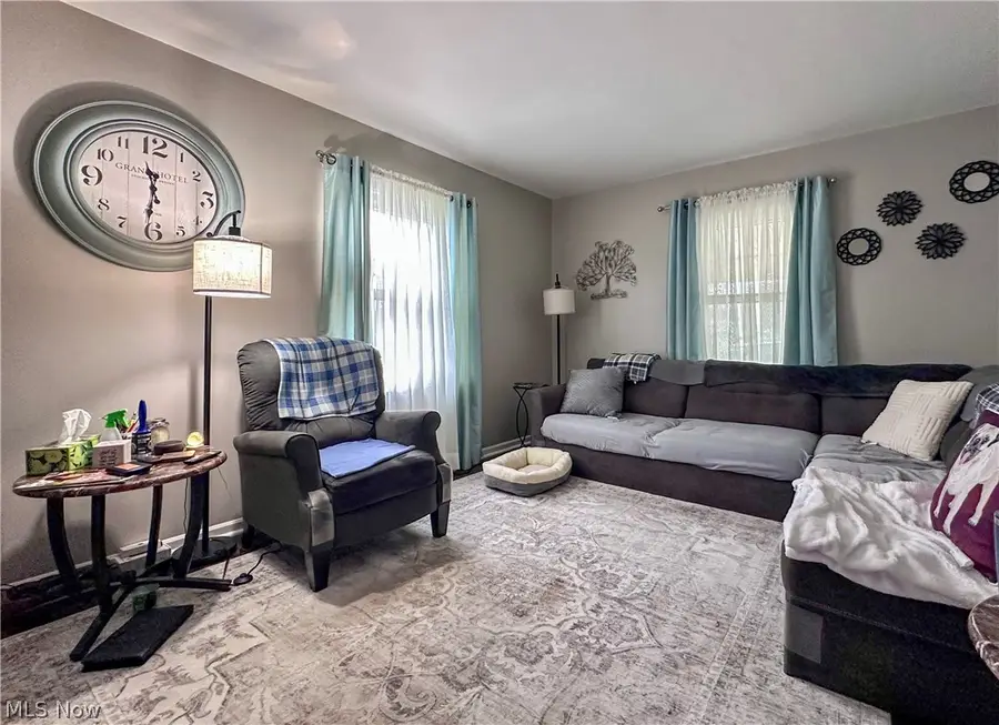 869 Frederick Street, Niles, OH 44446 - #3