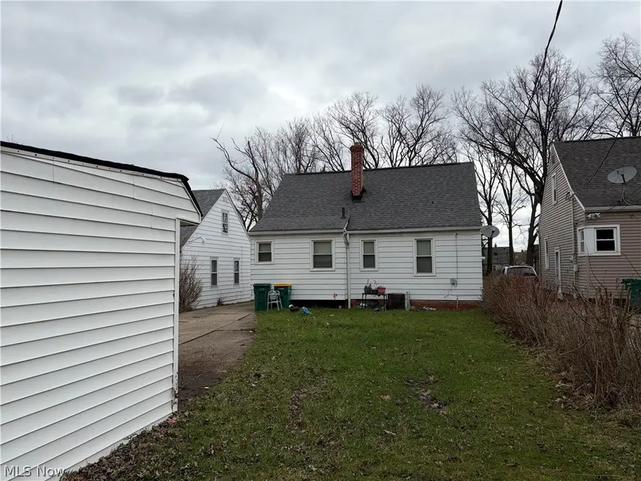 14112 Krems Avenue, Maple Heights, OH 44137 - #3