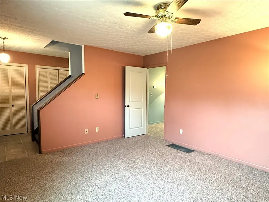 4 Rustic Drive, Millersburg, OH 44654 - #3