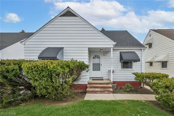 21601 Gardenview Drive, Maple Heights, OH 44137