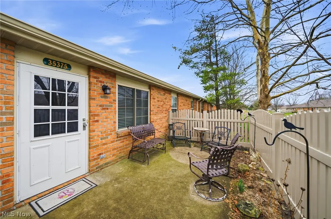 35375 Greenwich Avenue, North Ridgeville, OH 44039 - #1