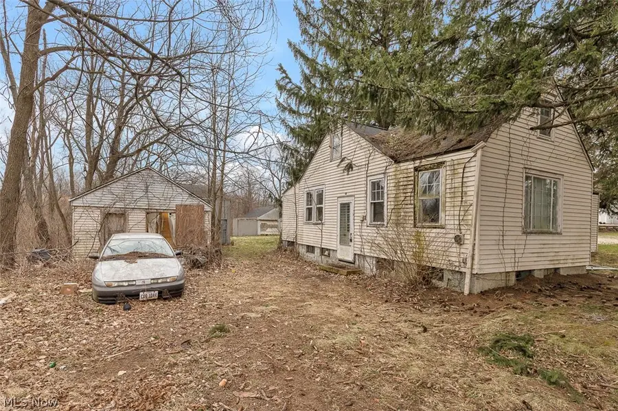 229 W 130th Street, Hinckley, OH 44233 - #2