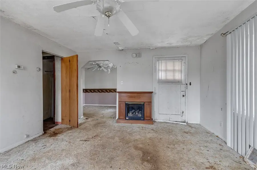 229 W 130th Street, Hinckley, OH 44233 - #3