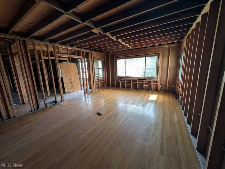 3346 Regina Avenue, Lorain, OH 44052 - #2