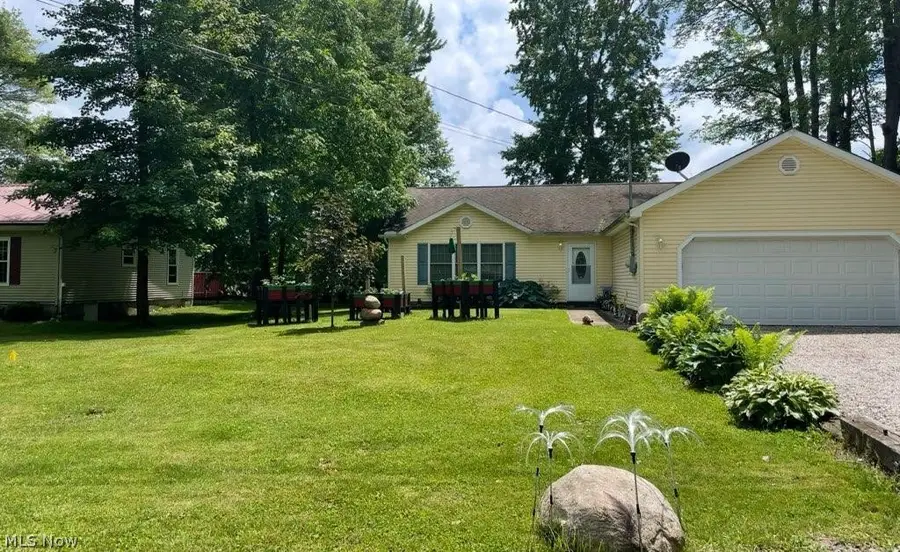 889 Long Shadow Lane, Roaming Shores, OH 44085 - #2