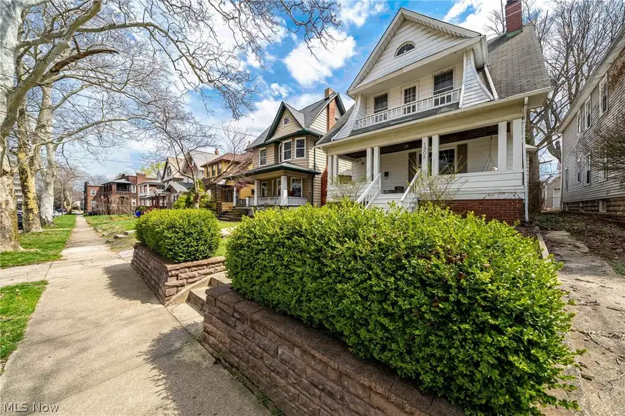 1305 W 114th Street, Cleveland, OH 44102 - #3