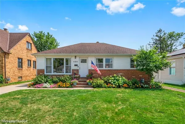 11511 Blossom Avenue, Parma Heights, OH 44130