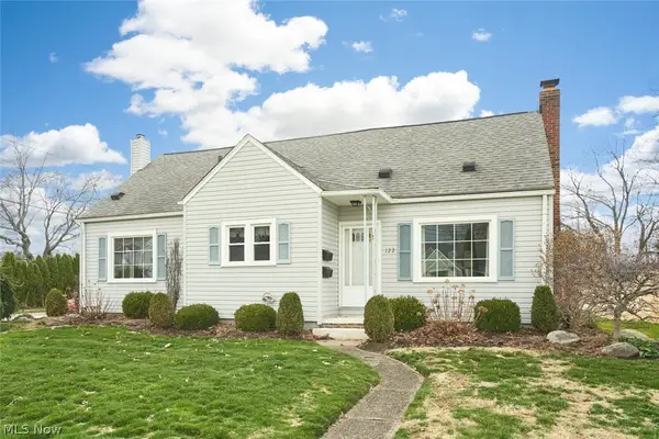 122 Fenton Avenue, Mogadore, OH 44260