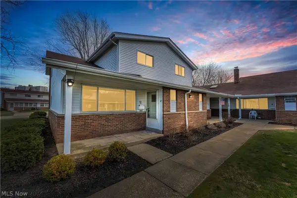 25515 Clubside Boulevard #0012, North Olmsted, OH 44070