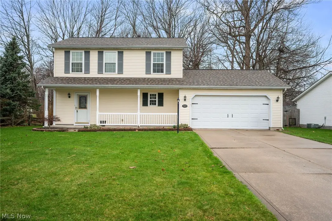 909 Lake Terrace Drive, Painesville, OH 44077 - #1