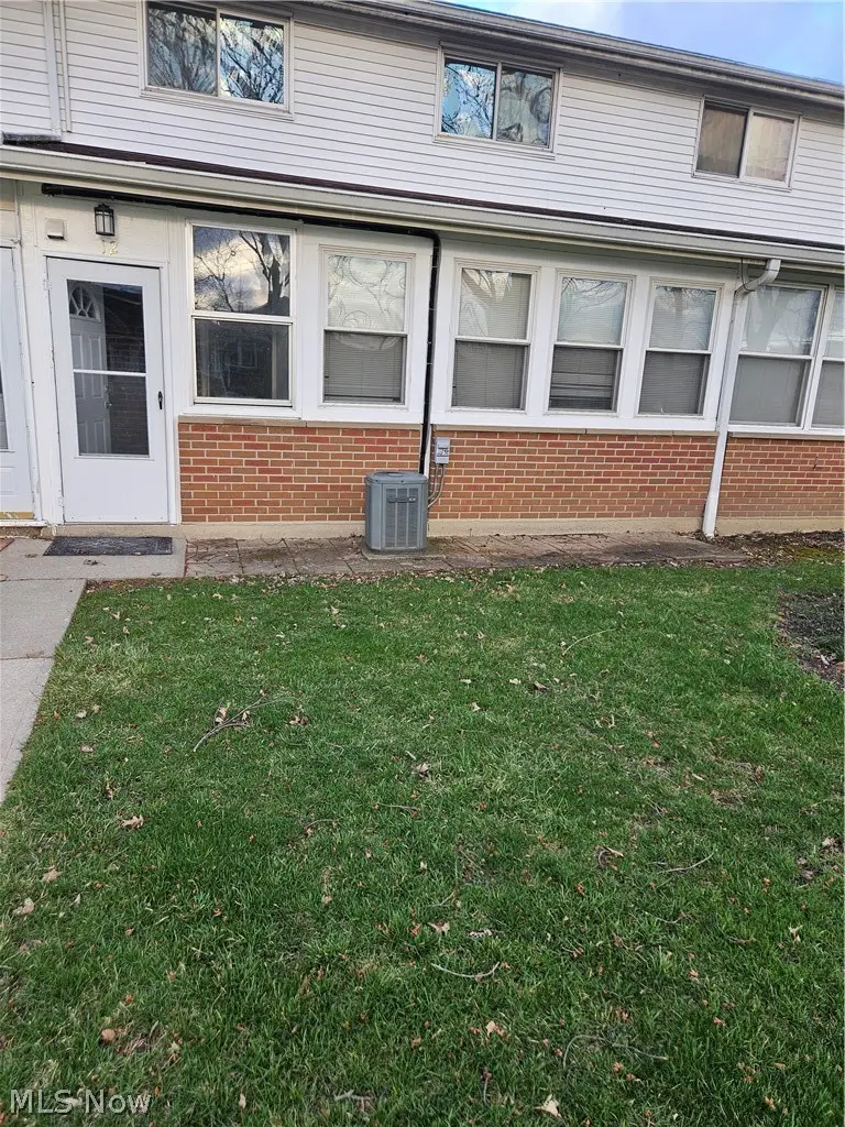 25600 Country Club Boulevard #12, North Olmsted, OH 44070 - #2