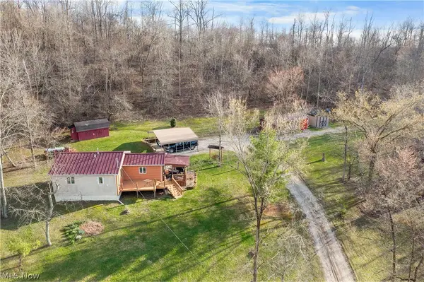 18990 New Gottengen Road, Salesville, OH 43778