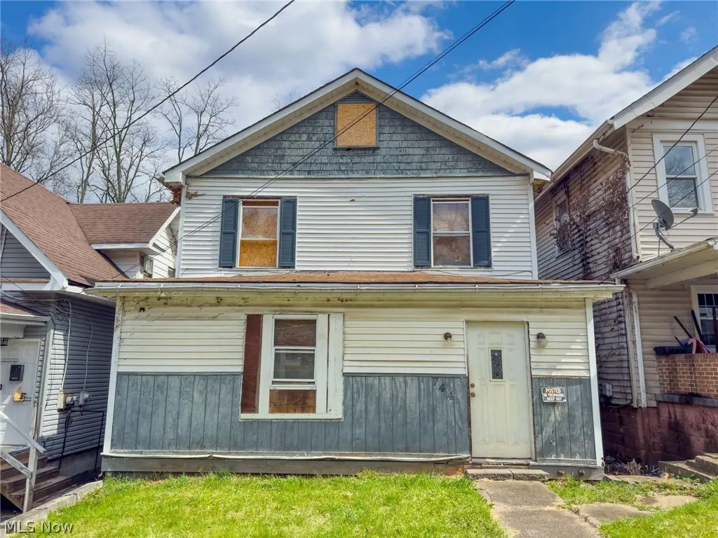 744 Kendall Avenue, Steubenville, OH 43952 - #1
