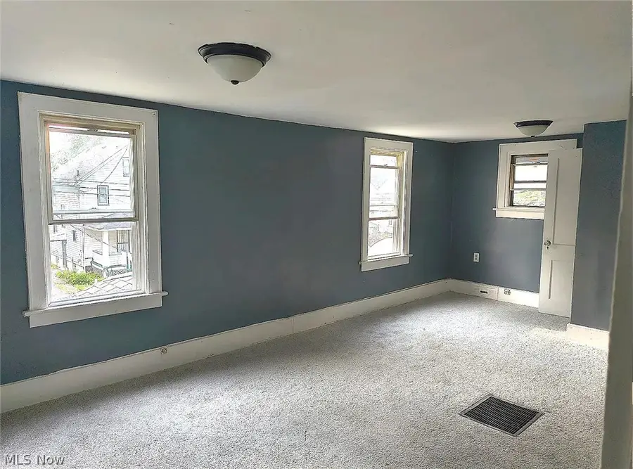 877 Hammel Street, Akron, OH 44306 - #3