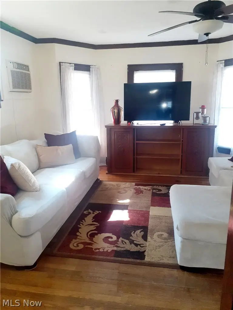 1512 Middle Avenue, Elyria, OH 44035 - #3