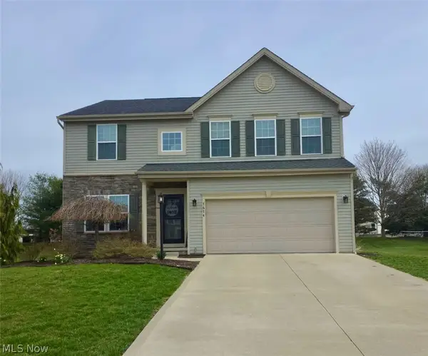 7674 Knollridge Ne Avenue, Canton, OH 44721