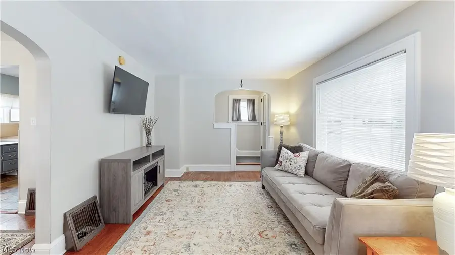 1940 Falls Avenue, Cuyahoga Falls, OH 44223 - #2