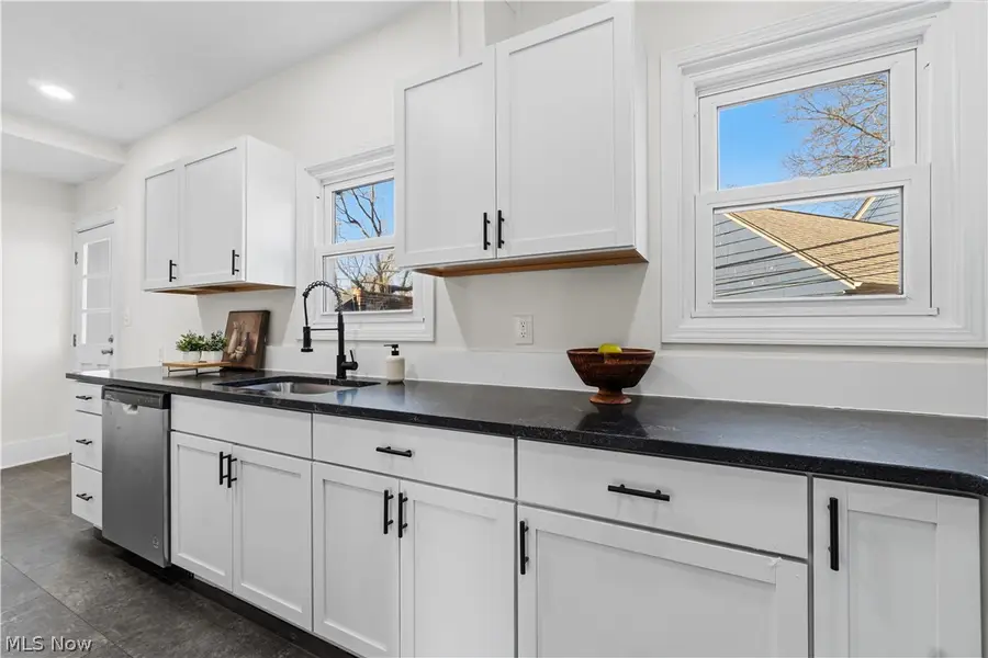 14605 S Woodland Road, Shaker Heights, OH 44120 - #2