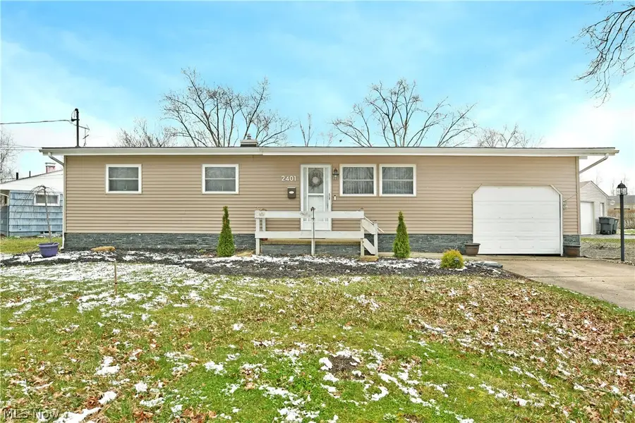 2401 Stewart Nw Drive, Warren, OH 44485 - #2