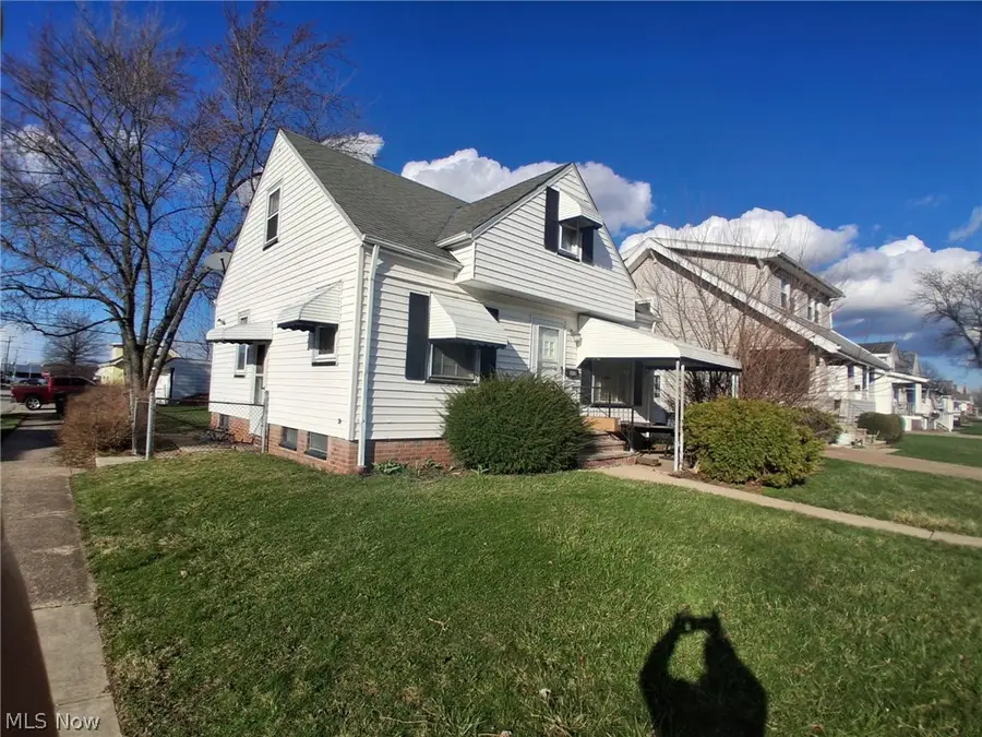 5910 Velma Avenue, Parma, OH 44129 - #3