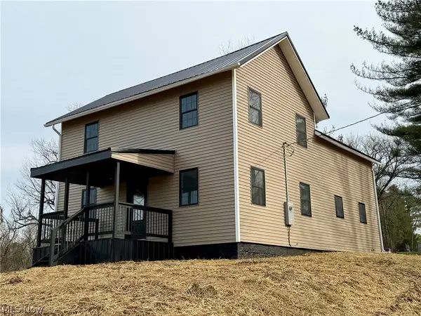 139 W High Street, Glenford, OH 43739