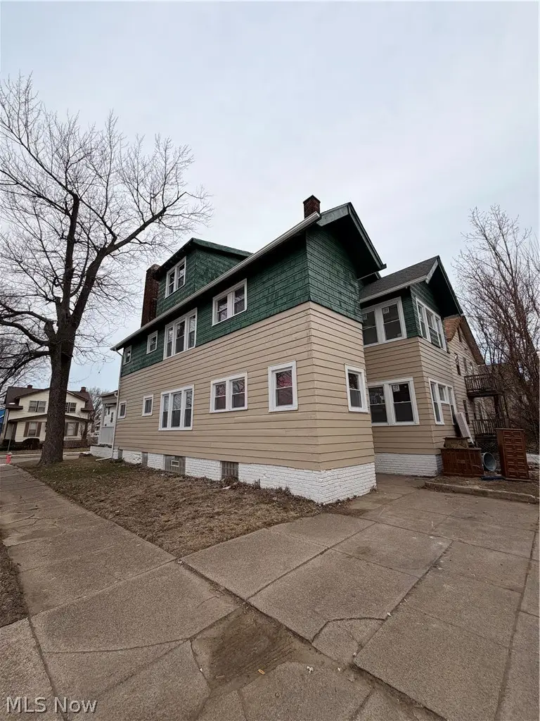 1333 E 142nd Street, East Cleveland, OH 44112 - #2