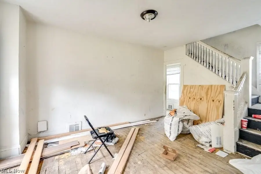 1140 E 113th Street, Cleveland, OH 44108 - #3