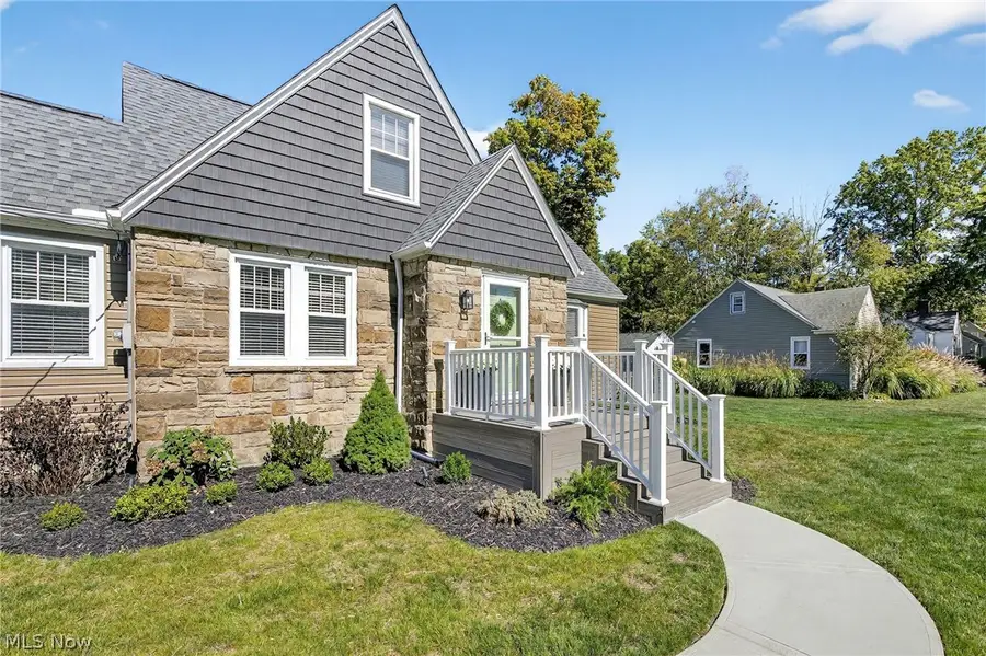 39119 Johnnycake Ridge Road, Willoughby, OH 44094 - #2