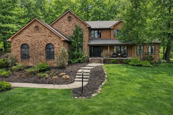 3949 N Shore Drive, Bath, OH 44333