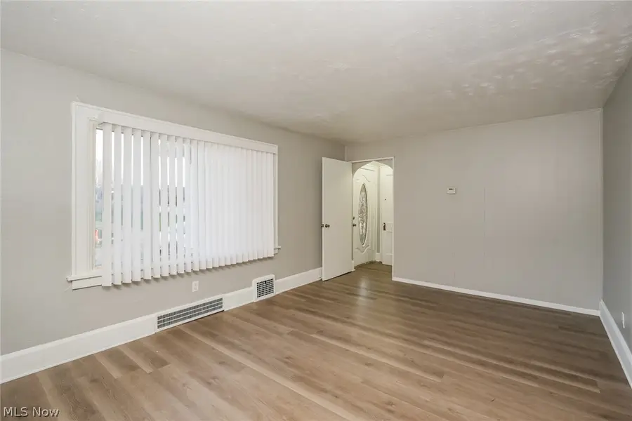 19381 Monterey Avenue, Euclid, OH 44119 - #3