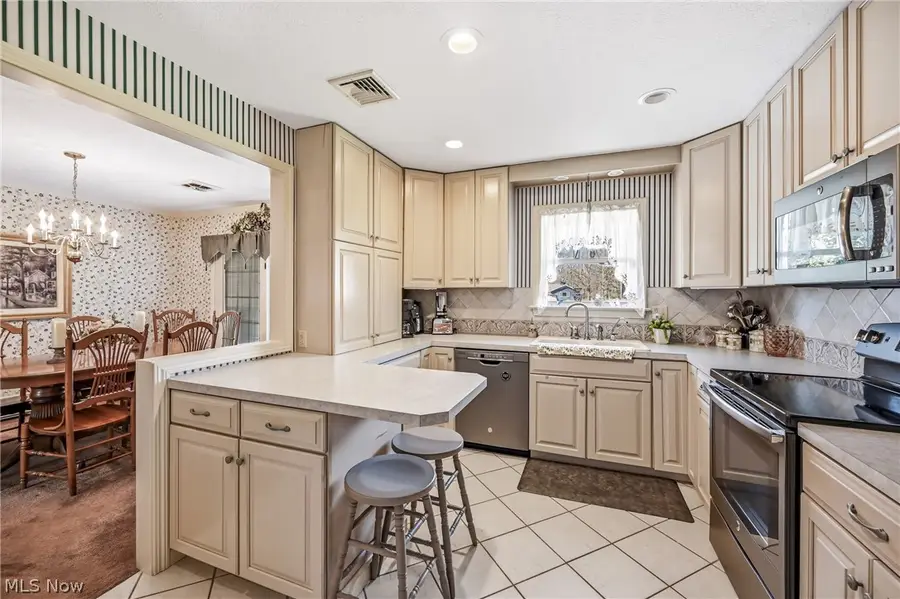 11488 N 12th Street, Beloit, OH 44609 - #3