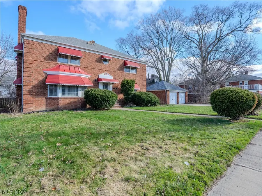 13699 Cedar Road, University Heights, OH 44118 - #3