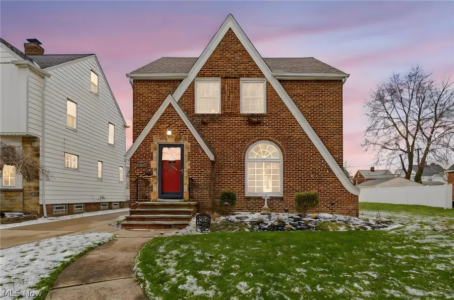 94 E 217th Street, Euclid, OH 44123 - #2