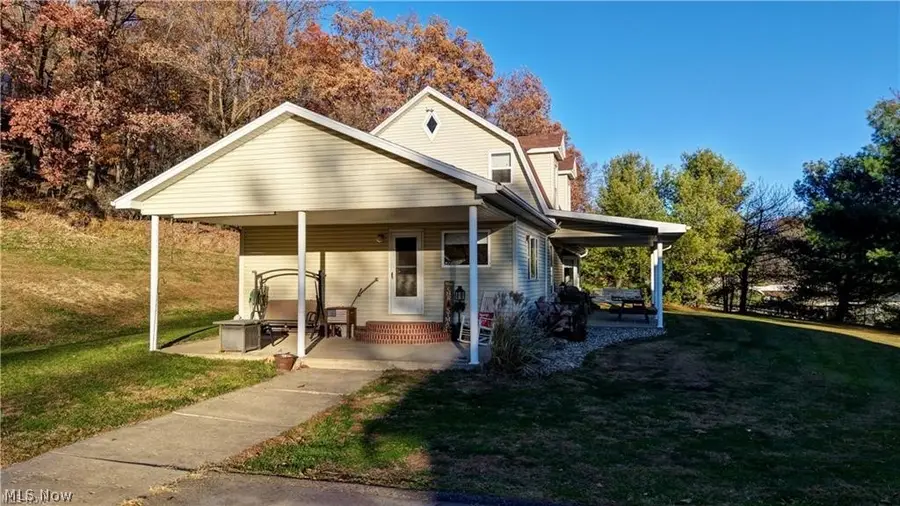 7736 Fort Laurens Nw Road, Strasburg, OH 44680 - #3