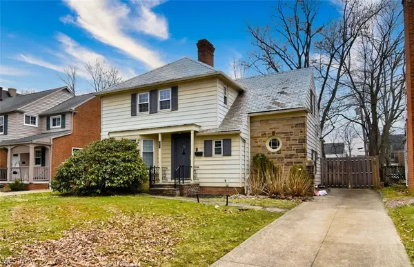 3677 Stoer Road, Shaker Heights, OH 44122