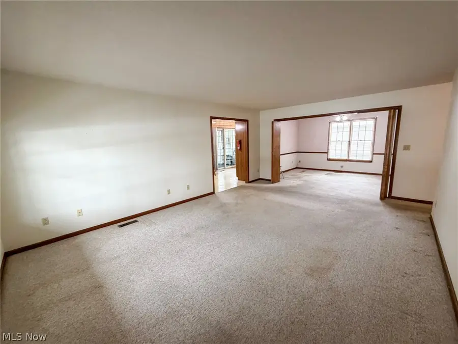 8208 Maramont Drive, Youngstown, OH 44512 - #2