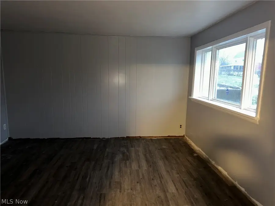 330 Sanderson Avenue, Campbell, OH 44405 - #2