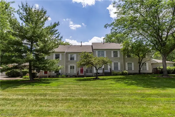 2796 Mull Avenue #E, Copley, OH 44321