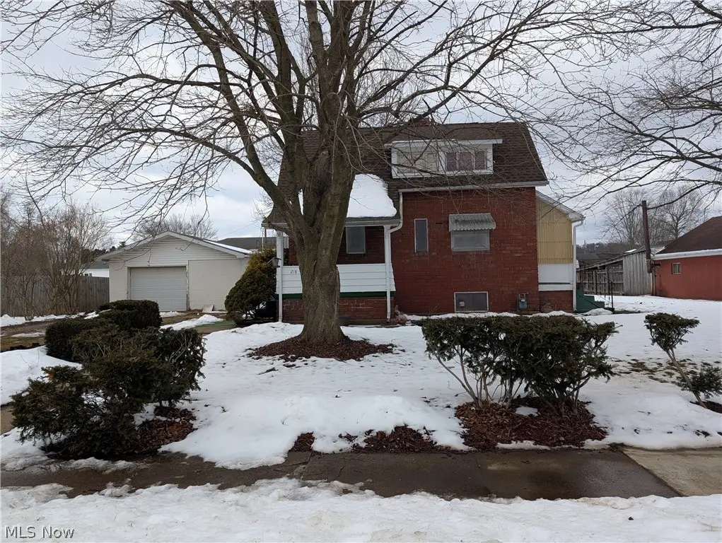 218 S Lawn Drive, Newcomerstown, OH 43832 - #1