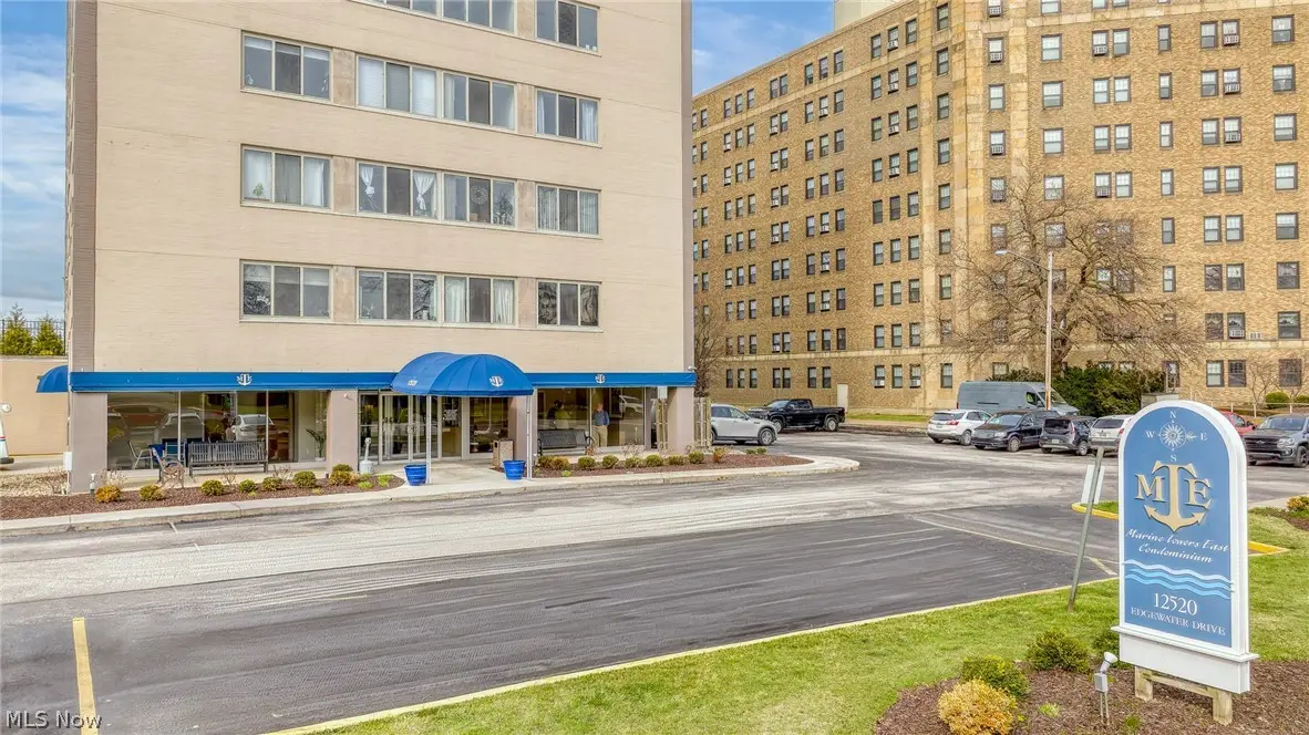 12520 Edgewater Drive #1504, Lakewood, OH 44107 - #1