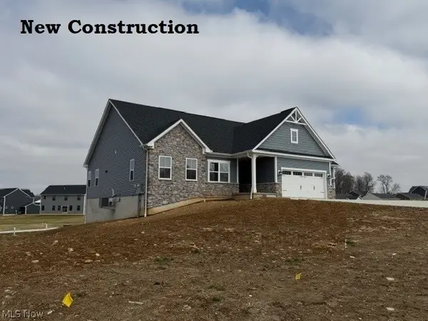 1443 Southbrook Ne Circle, Canton, OH 44721