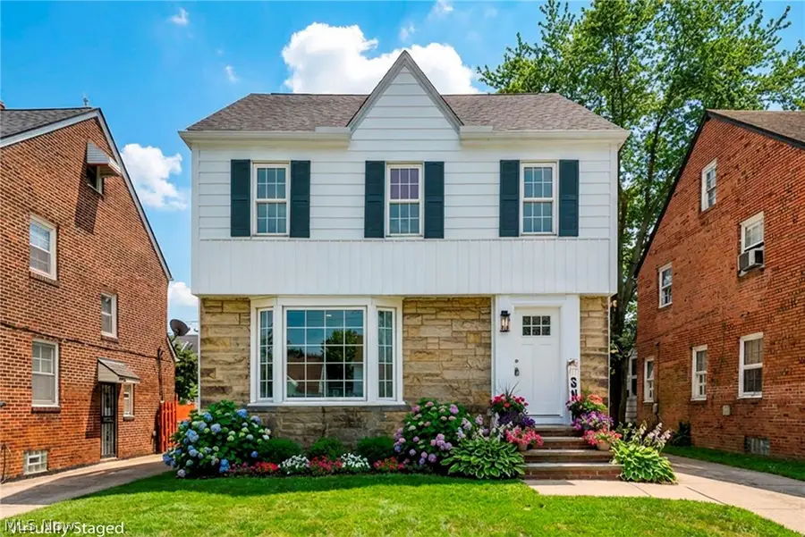 3630 Raymont Boulevard, University Heights, OH 44118 - #2